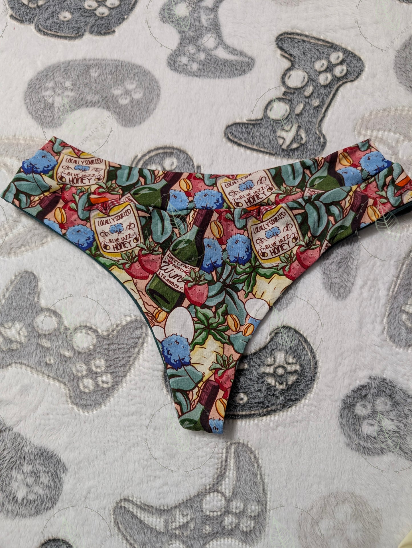 Large Thongs