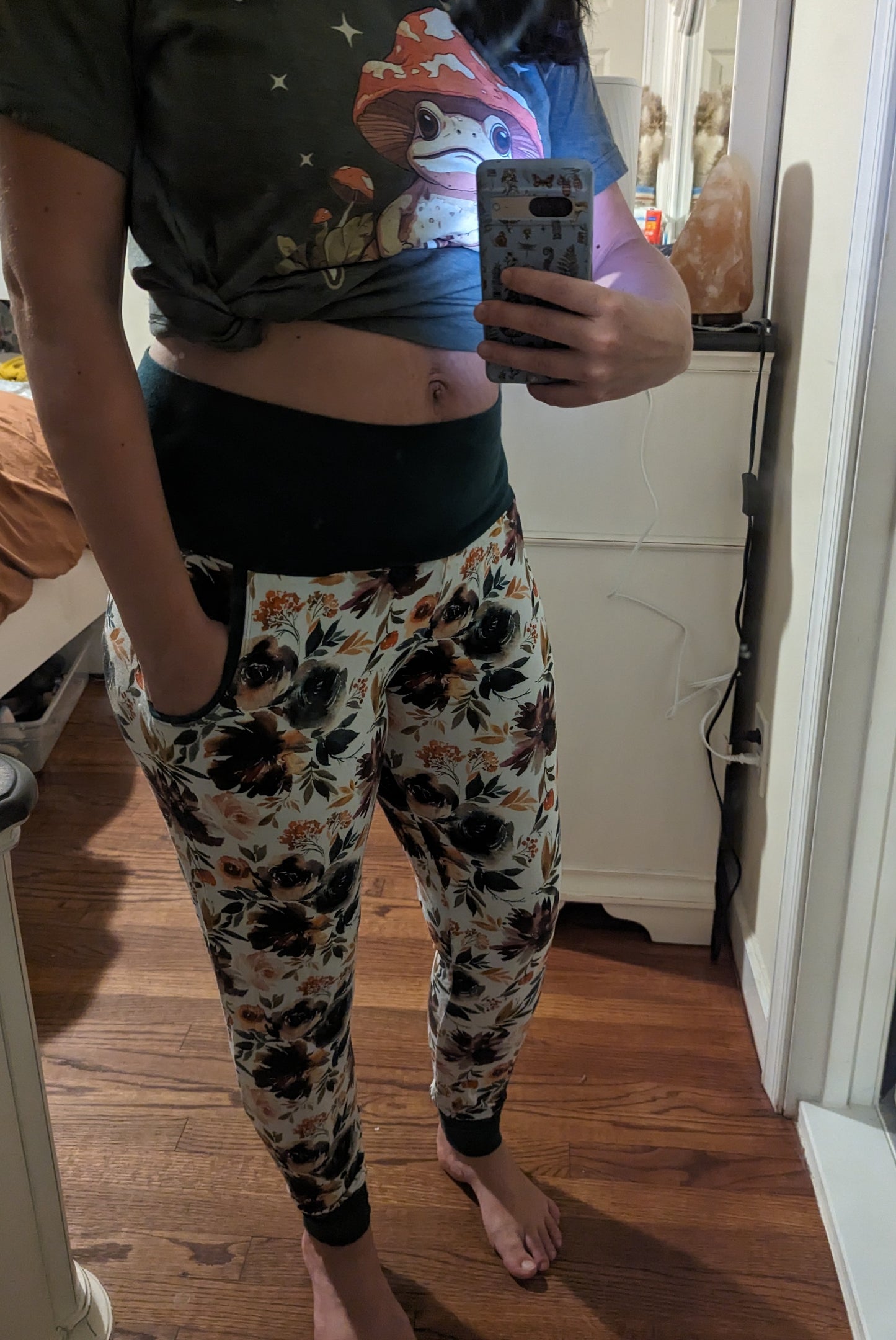 High Waisted Joggers with Pockets (Mystery Print)